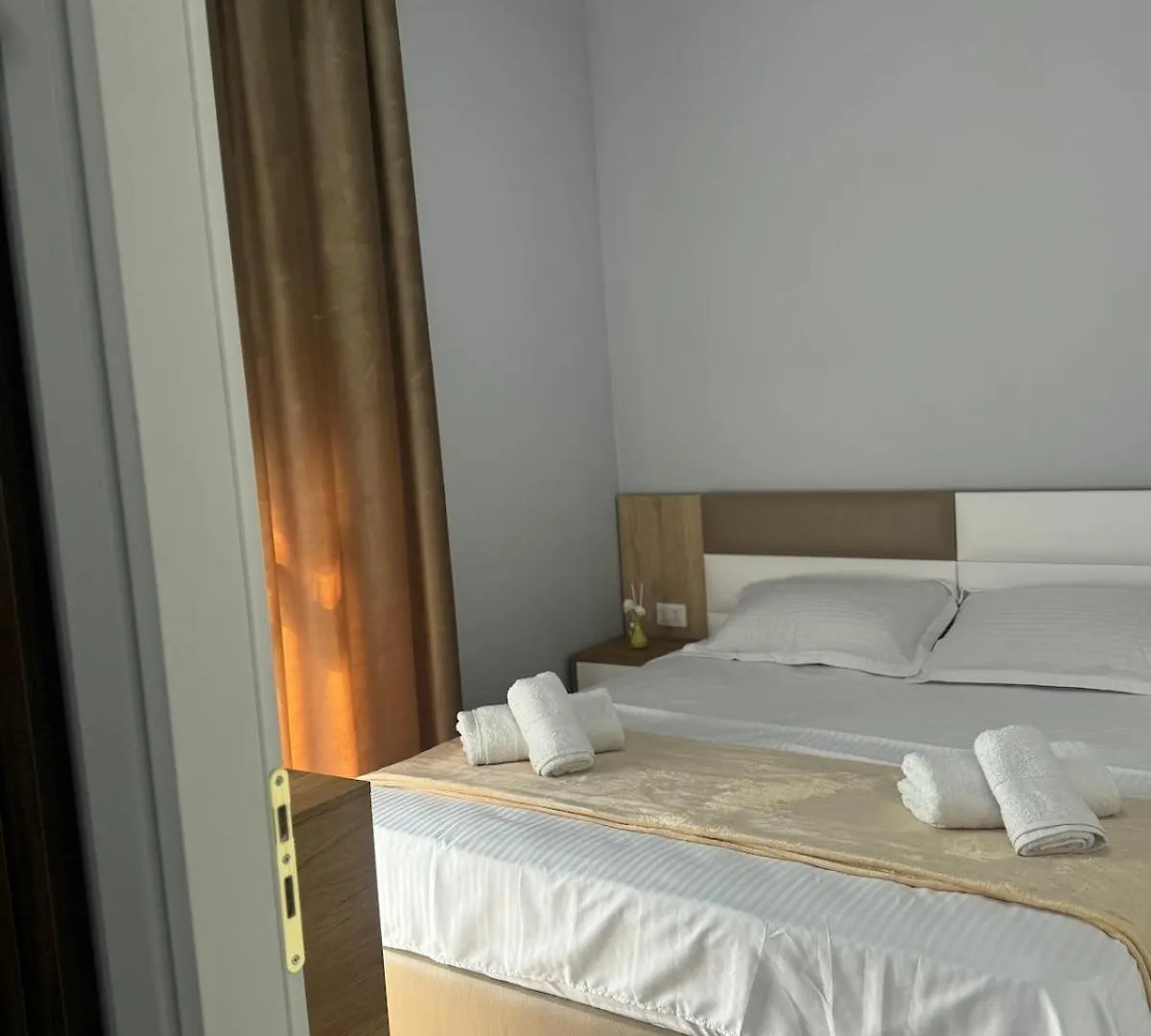 Appartamento L&R Nest Tirana 0*,  Albania